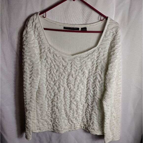 Hayley Matthews top  - Picture 1 of 7